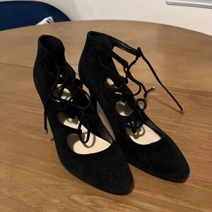 Karl Lagerfeld Jasmin Black Suede Pointed Toe Lace Up Pumps 6.5